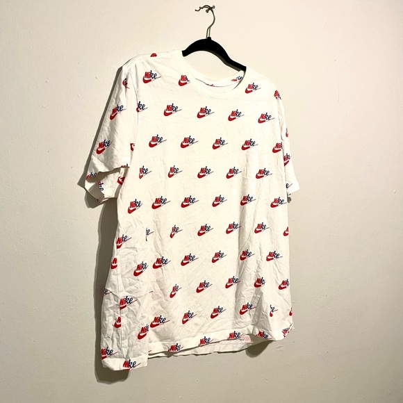 Nike Shirt Size XXL white all over print short sleeve pullover - Picture 3 of 8